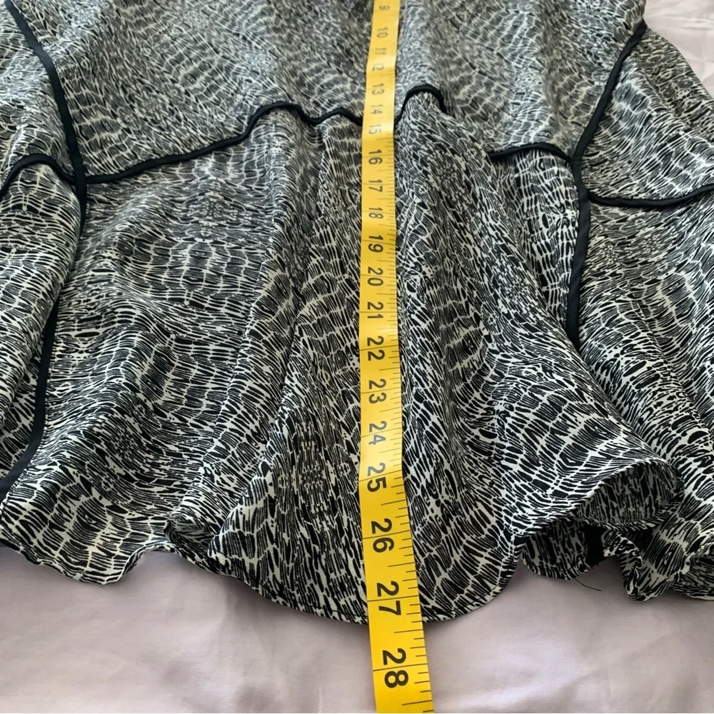Worthington Black‎ and White  Textured Flowy A-Line Skirt Size 10  Office Church